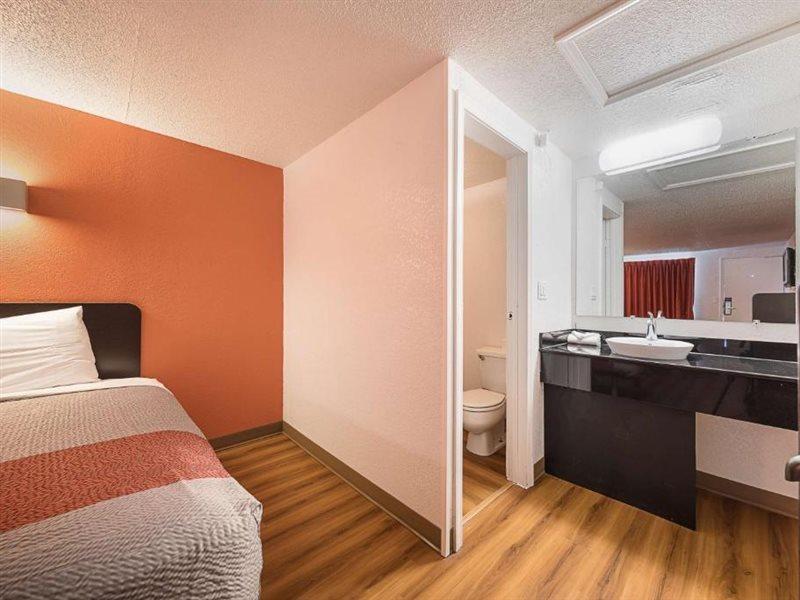 Motel 6-Hamburg, Ny Eksteriør billede