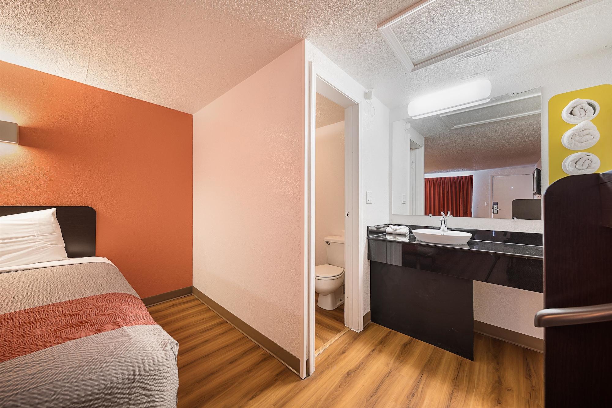 Motel 6-Hamburg, Ny Eksteriør billede